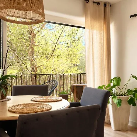 公寓 3-bedroom Apartment, Balcony With Morning Sun 勒卡内