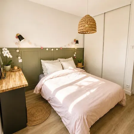 Apartamento 3-bedroom Apartment, Balcony With Morning Sun